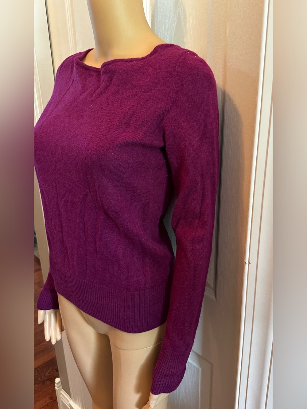 Lilly Pulitzer Maroon Cashmere Crewneck Sweater - Picture 3 of 7